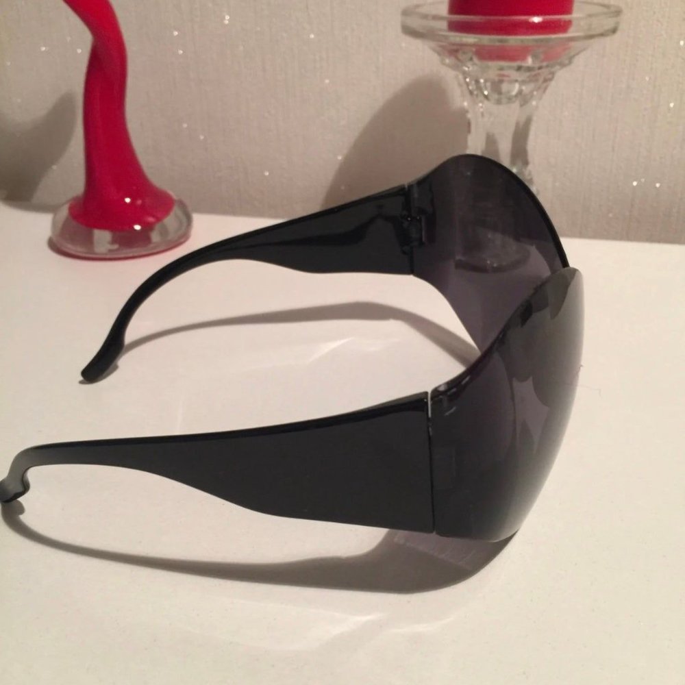 New Steampunk Oversized Sunglasses for Women Trends Punk Y2k Sun Glasses Goggle - Picture 5 of 12